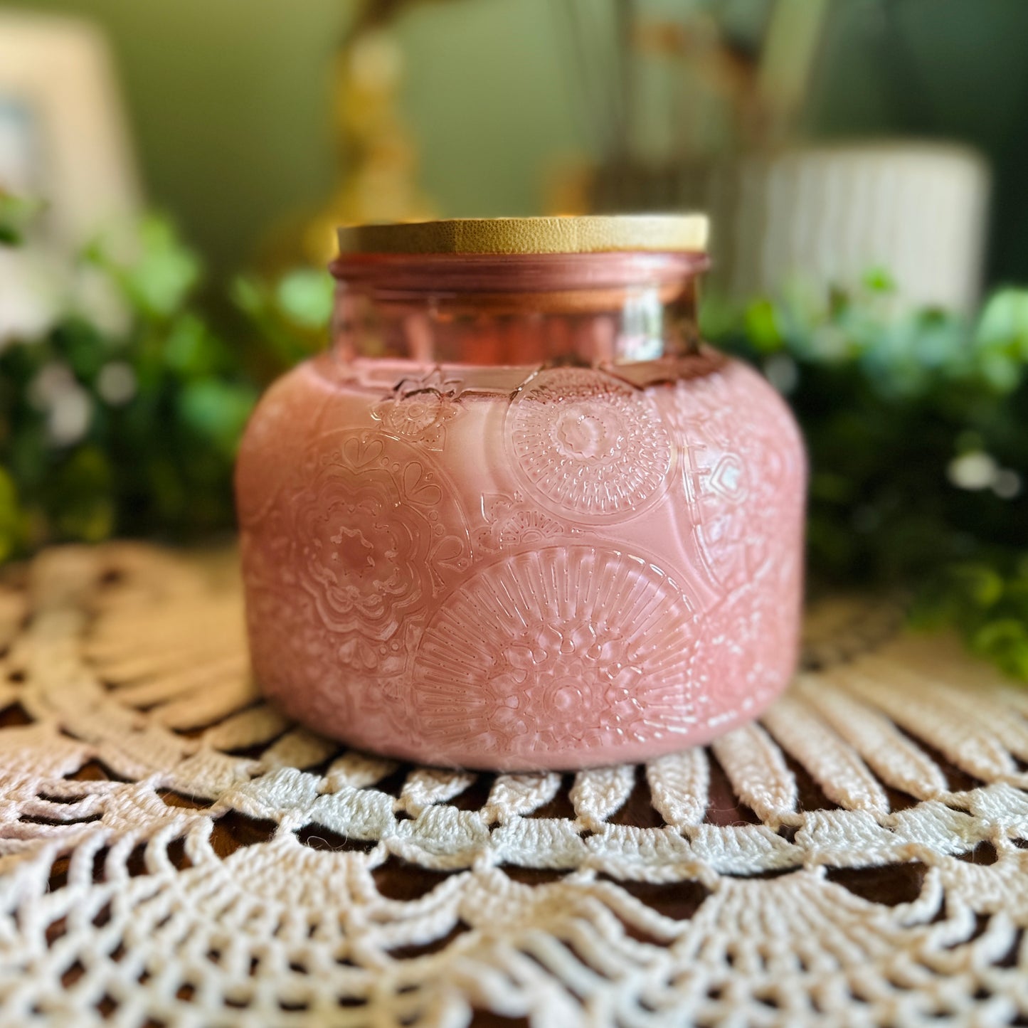 Mahogany Coconut | Scented Candle in Decorative Pink Glass Jar