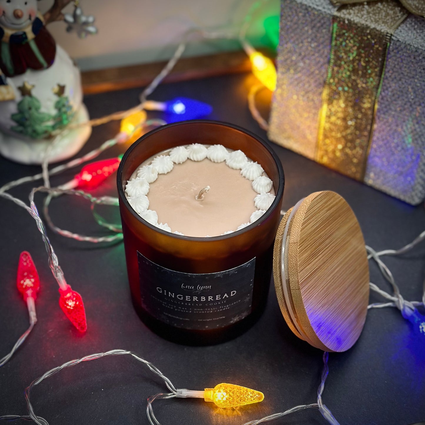 “Gingerbread " | Gingerbread Cookie | 14oz Scented Candle in Amber Jar